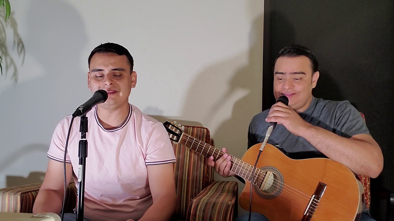 IECE No mires atr&aacute;s Fortal&eacute;cete / Hermanos Salazar