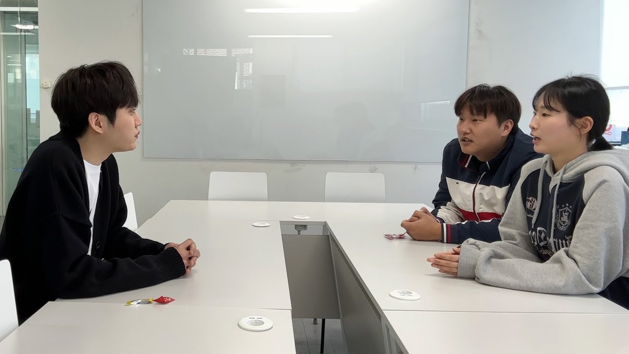 대익이 회사에 면접 봤습니다