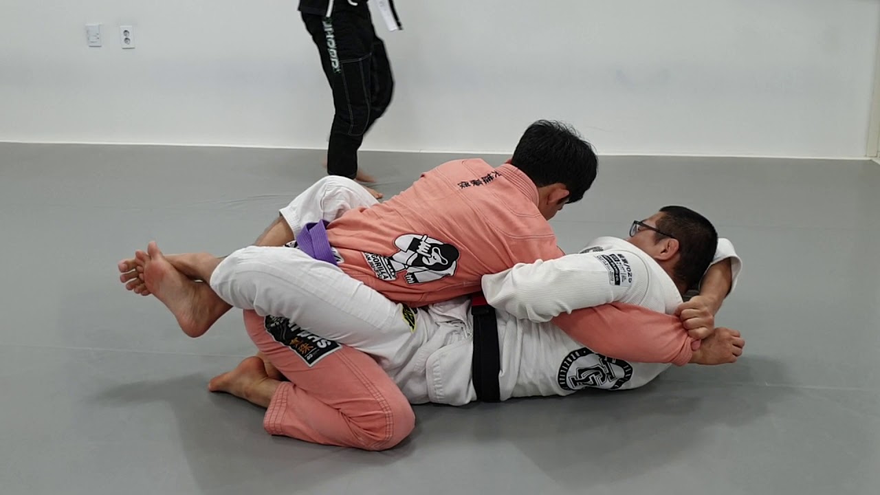 클로즈가드 컨트롤 Closed Guard Control (기술도움 : 이지호)