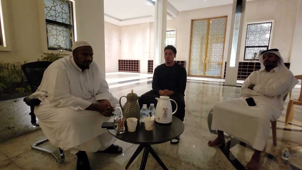 الشيخ عبدالرشيد صوفي يستمع الي تلاوة حمزة الحبشي لآيات من سورة يوسف، لقمان وبالوصل من سورة فاطر