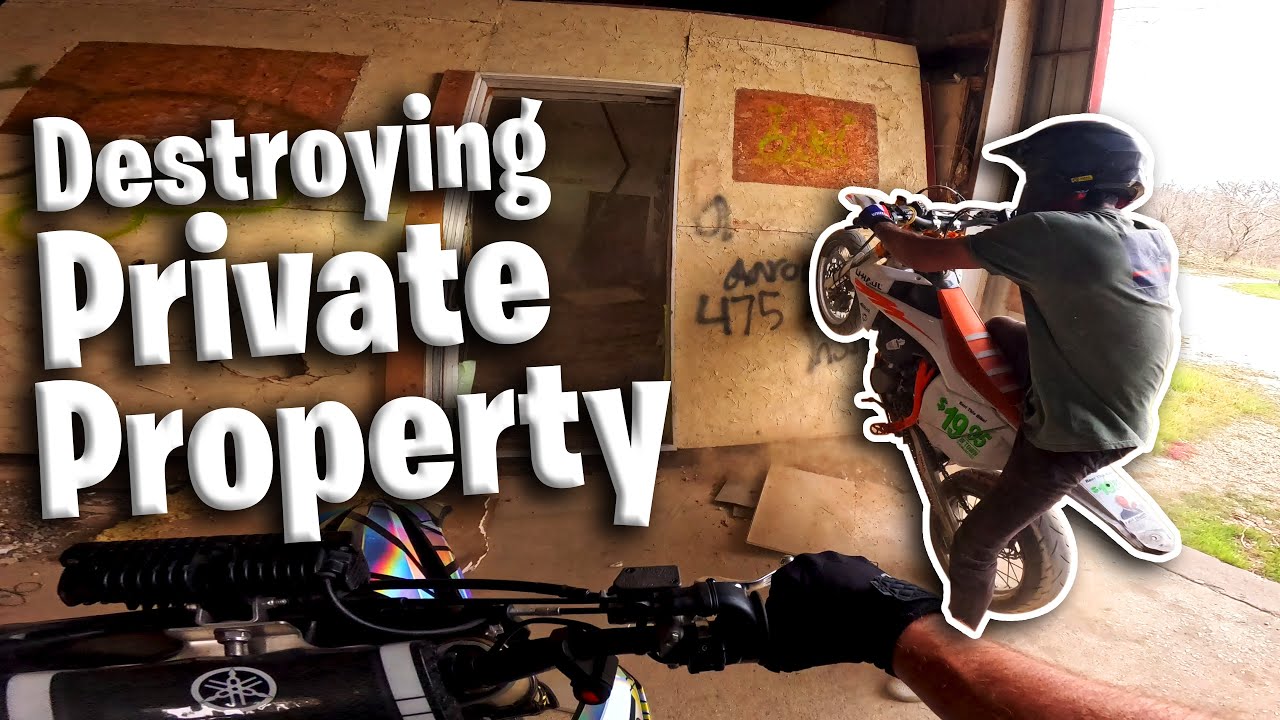 Demolition Super Motos