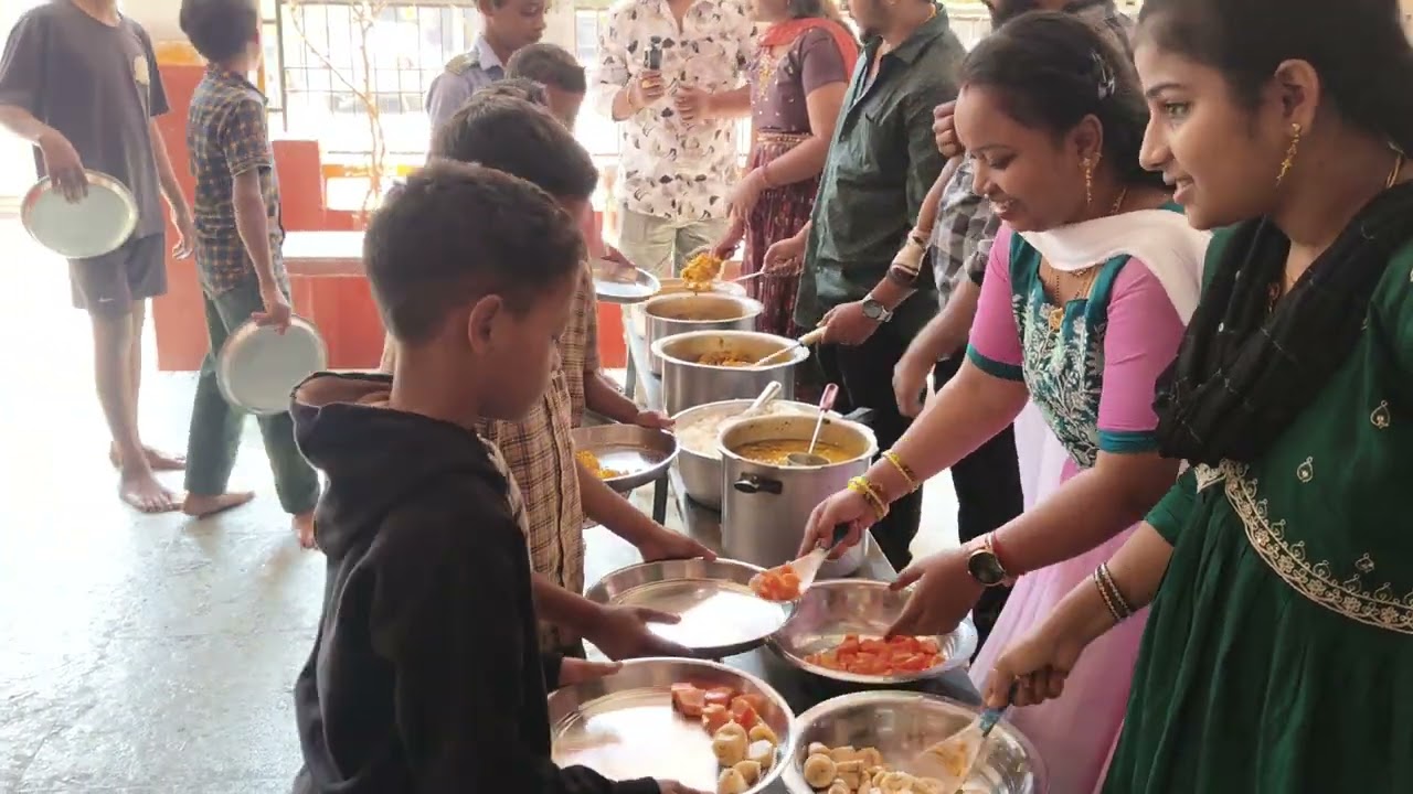 FOOD SERVICE TO CHILDRENS 