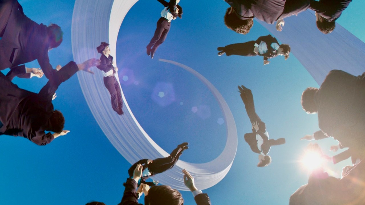 【空飛ぶサラリーマン】世界が驚いた“チアリーマンズ”圧巻パフォーマンス／NTTグループ CM＋メイキング＋インタビュー