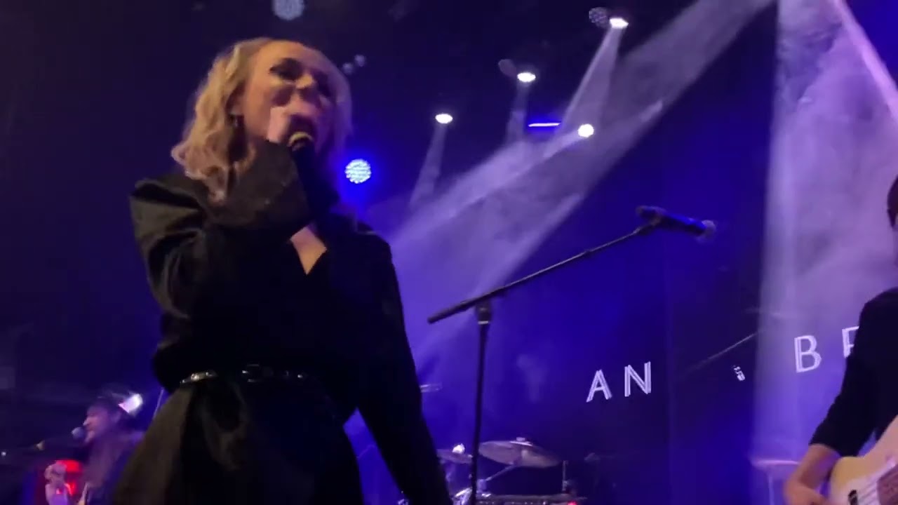 Anna Bergendahl - This Is My Life på Cinderella