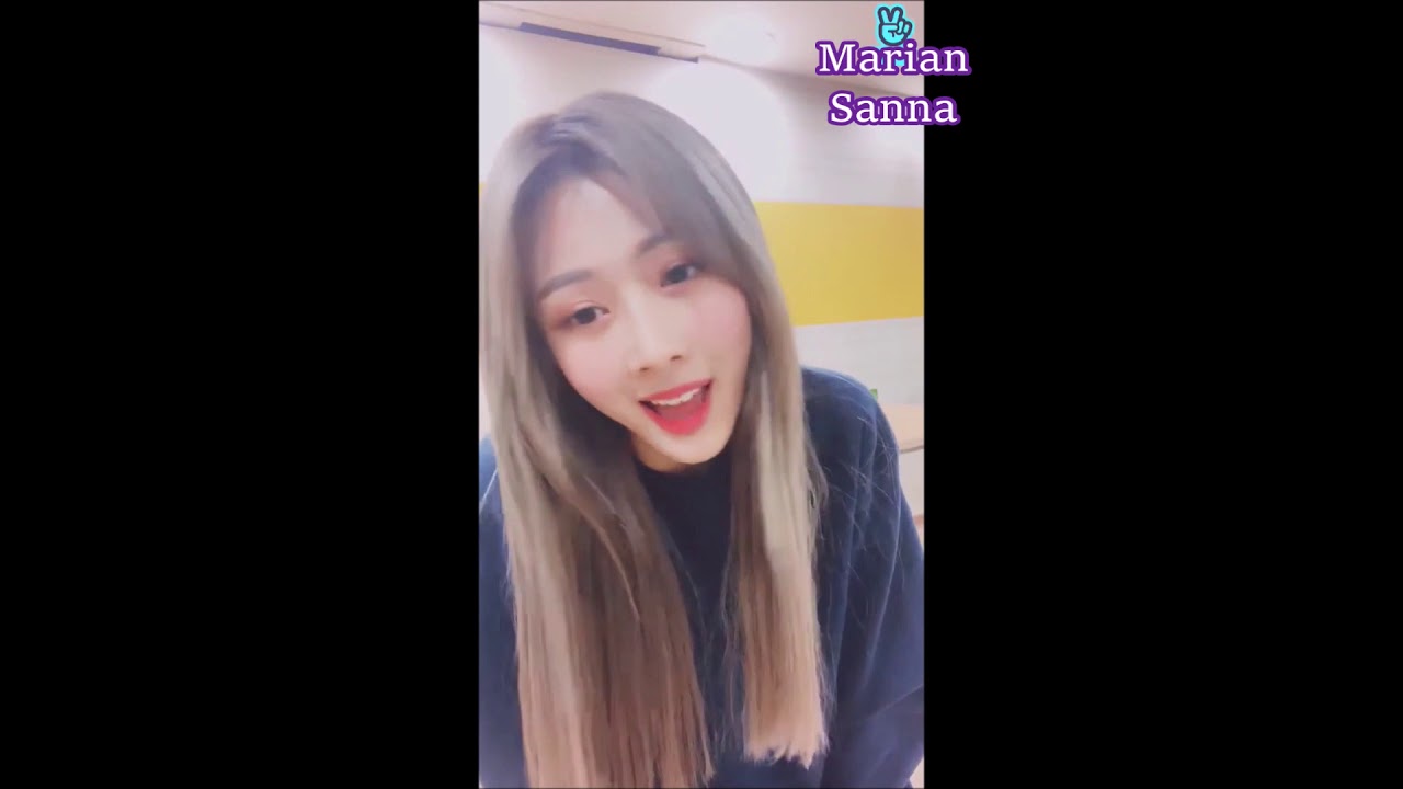 Kim Yoohyeon  Amazing Acoustic Vocals and another talent 🎤 🎹