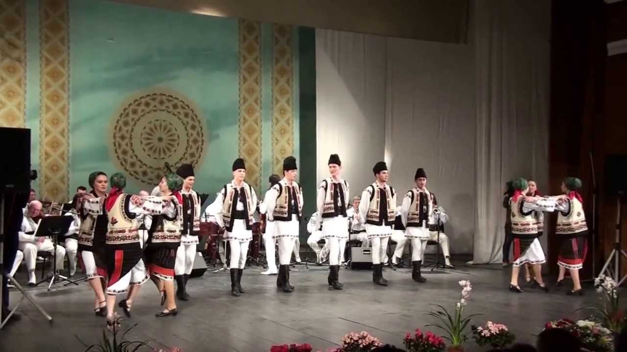 Suita de dansuri