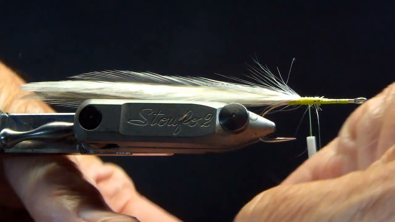 Tying a Faux Deceiver a variation of Lefty's Deceiver