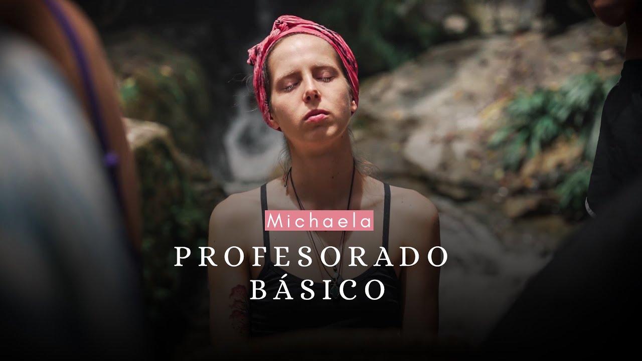 Profesorado de Yoga Basica, Ayurveda y Ecología Védica en Vanadurga Ashram Colombia (Michaela)