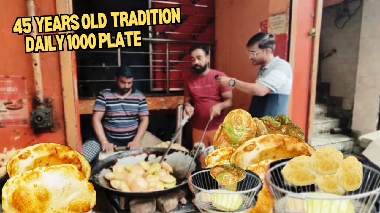 Rs.30/- Kachori MASOOR Dal Pithhi, Bhature, khasta, 45 years old tradition | BAREILLY Street food