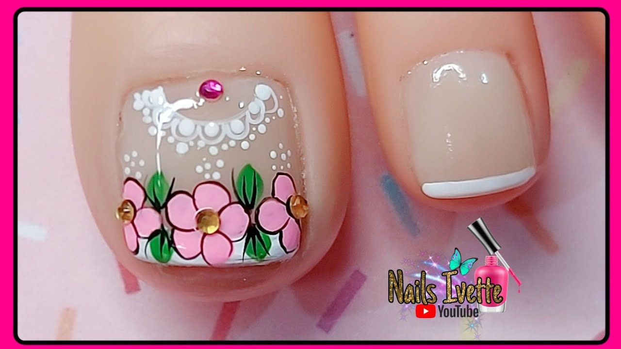 Diseño de uñas pie simple y sencillo / Uñas decoradas elegante con flores / Decoración de uñas pie