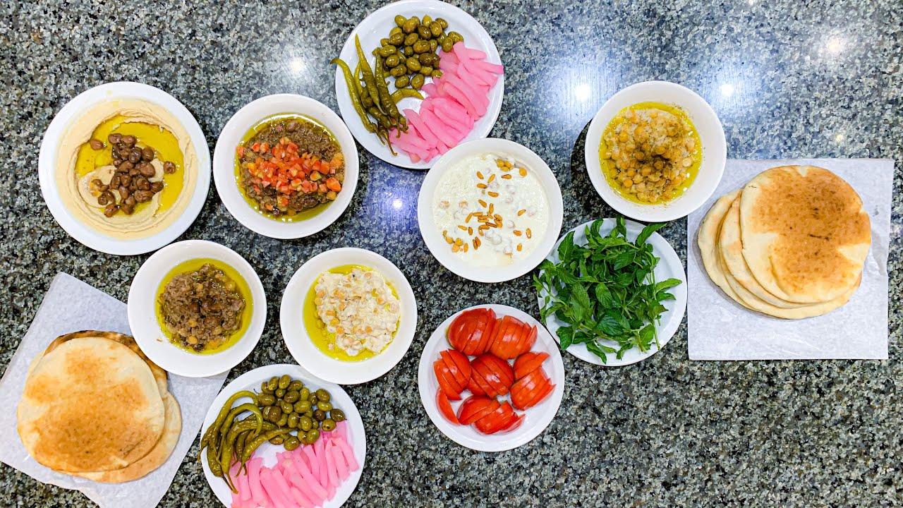 LIVE: Breakfast at Al Dannoun 1949 in Tripoli with Dr. Bilal Abdelhadi. History, Food & Stories!