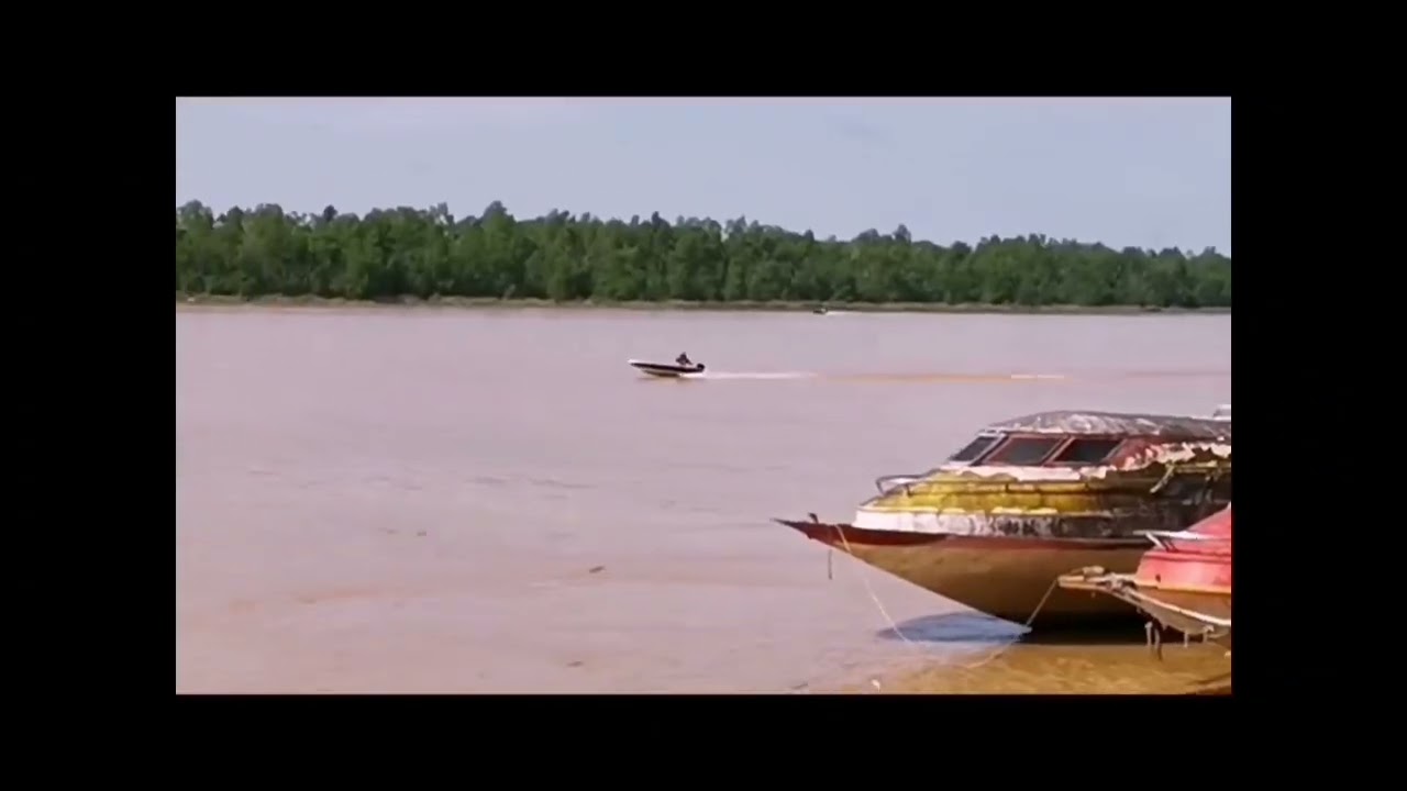 Rajang River (The longest river in Malaysia)