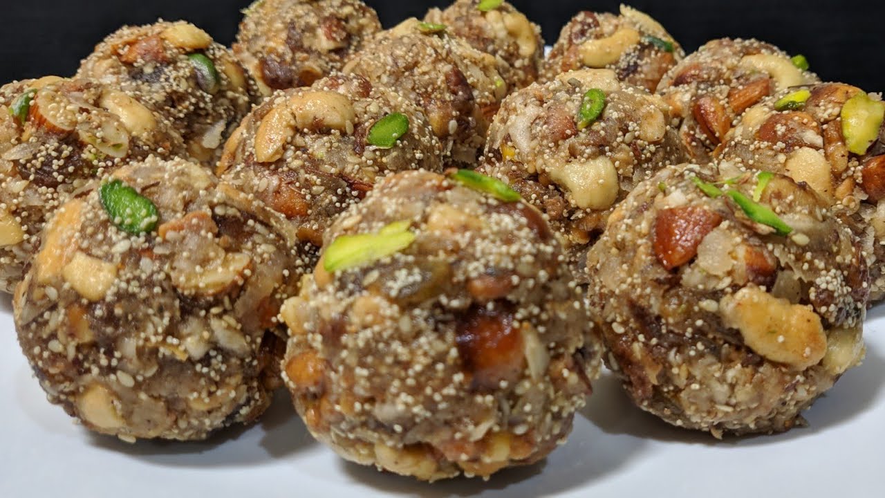 Dry fruit Ladoo | ऐसे बनाये dry fruit laddu जो दिमाग को तेज करें शरीर को शक्ति स्फूर्ति से भर दे |