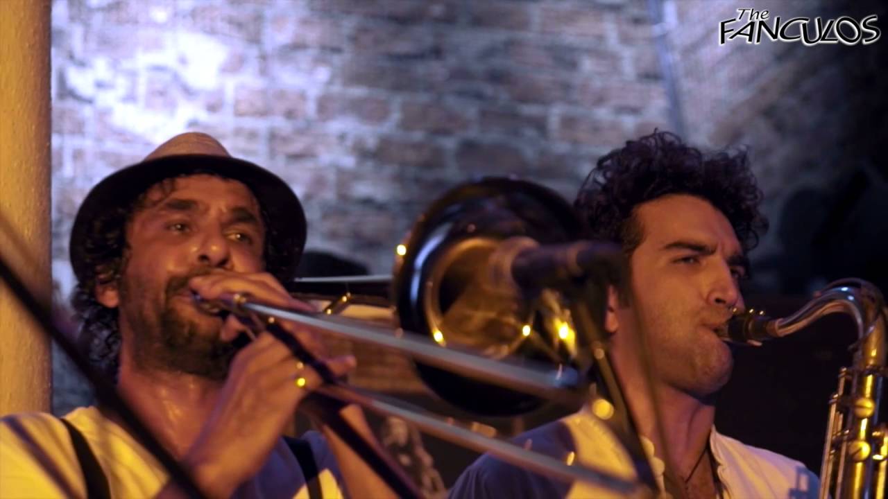 The Fanculos LIVE at High Spirits, Pune 2016 - Short edit