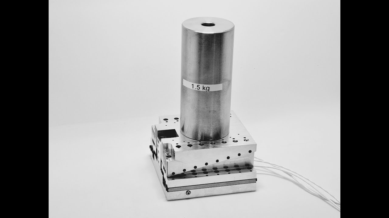 Ultrasonic piezo lifting platform up to 2,5kg! - Motorized vertical stage by Xeryon