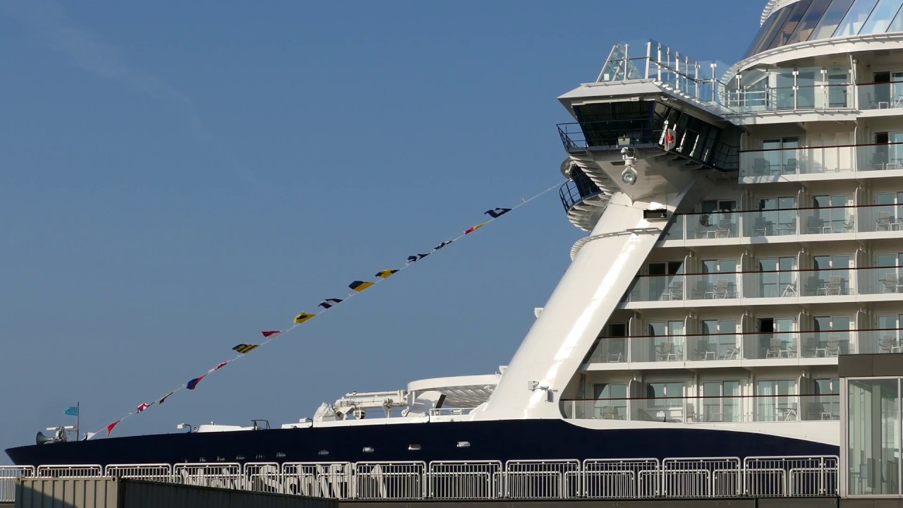 MEIN SCHIFF 1 BREMERHAVEN COLUMBUS CRUISE CENETR