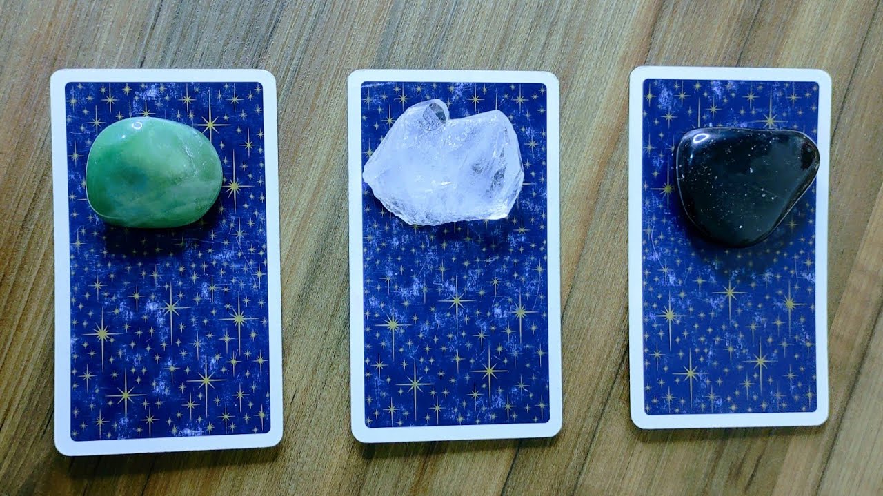 O que SENTE quando PENSA em mim? 💭🤔💓 // Escolha uma carta do TAROT 🔮✨✨