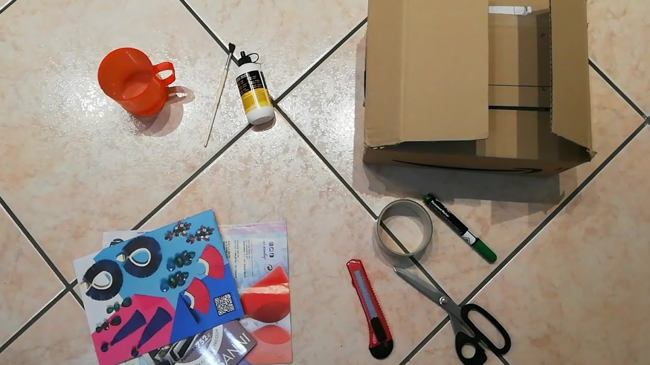 What?! ~ Tutorial: come costruire una cuccia con materiale riciclato.