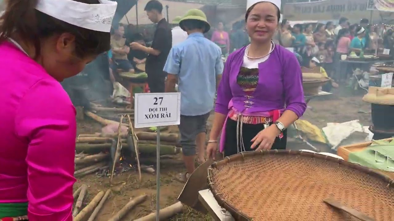 This is a long-standing custom of the ethnic people in my northwestern homeland.