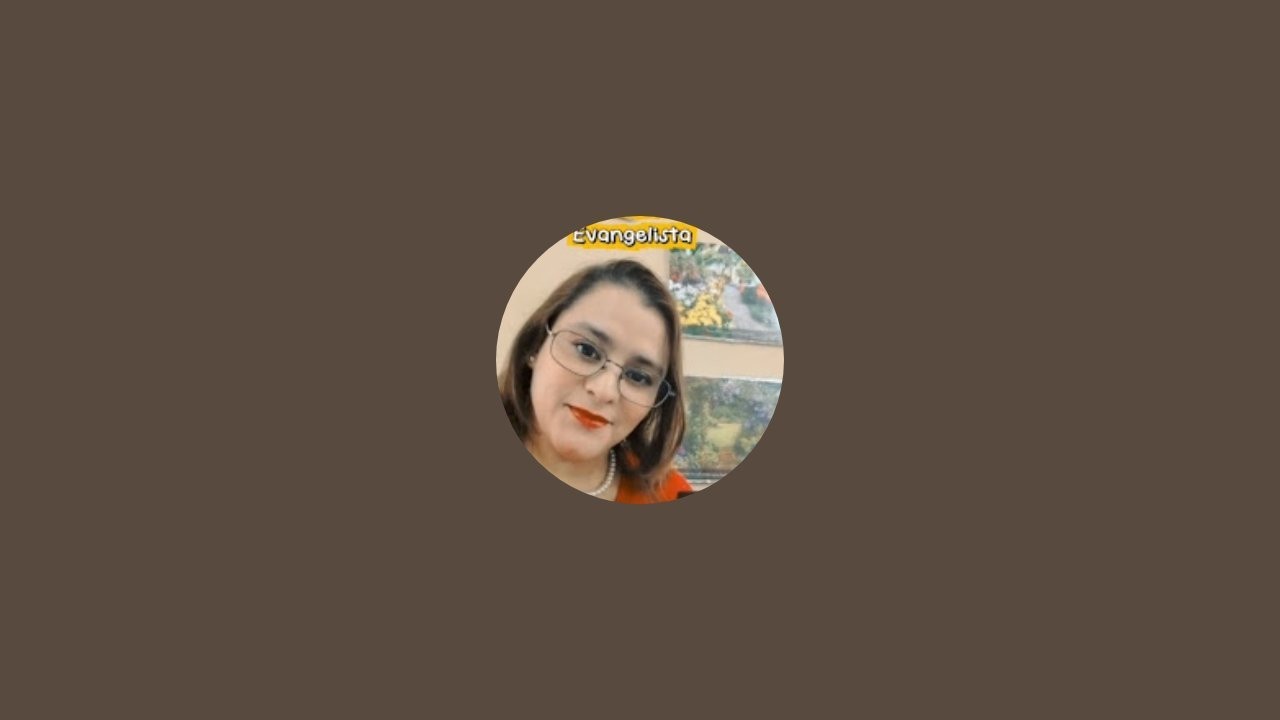 Karina Cividanes está en vivo