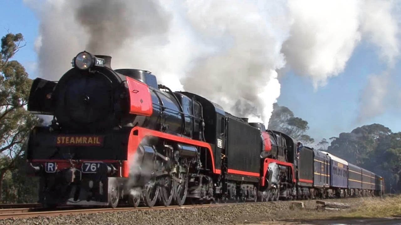 Snow Train II 2013 with Hudson Steam Engines R761 and R707: Australian Trains