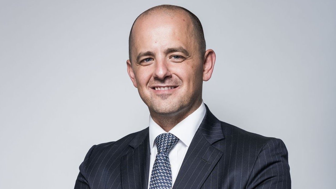 Senate candidate Evan McMullin talks with FOX 13 News
