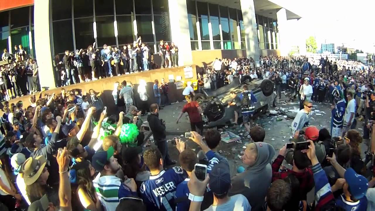 Vancouver Riot - 2011 - Stanley Cup - Part 1