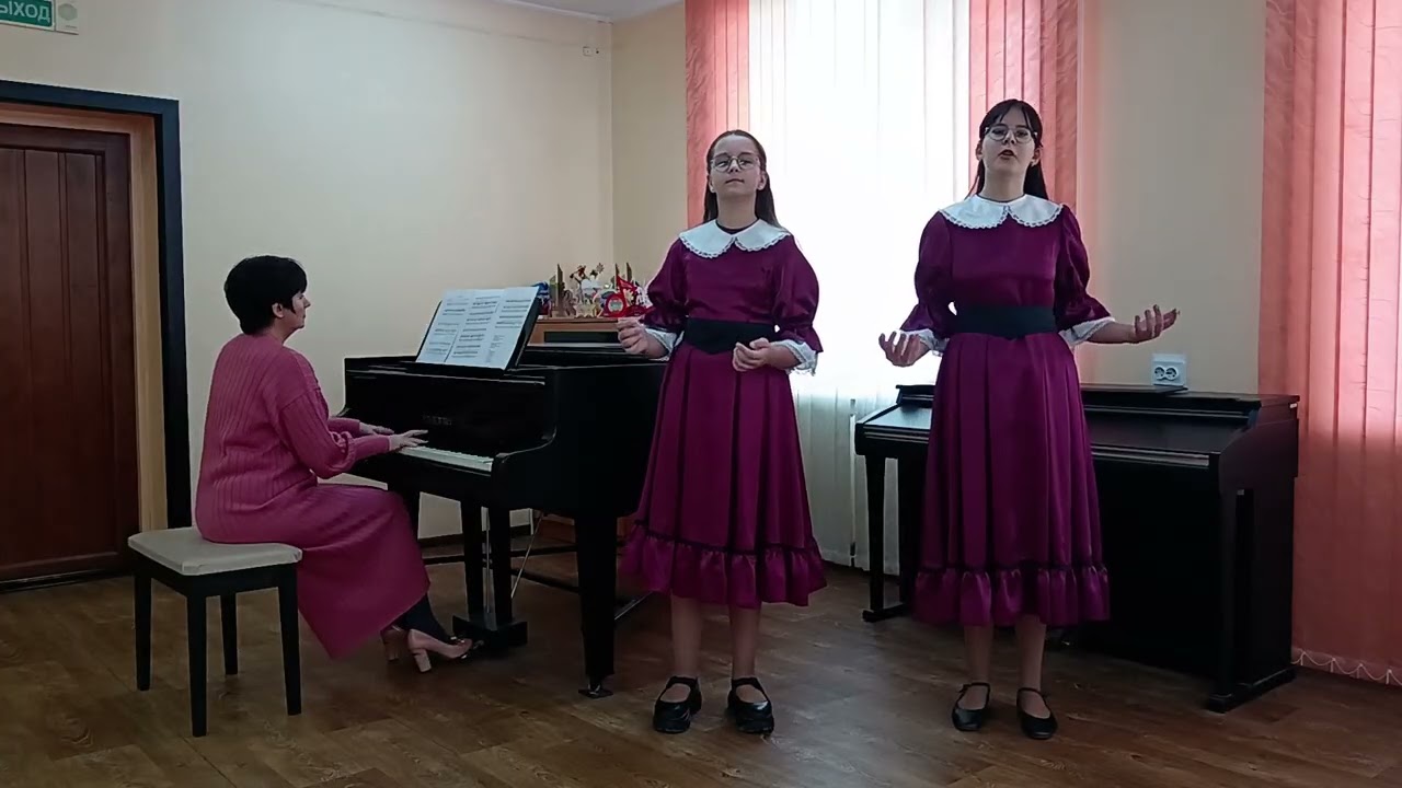 Воинова Алёна и Евсеева Дарья. 