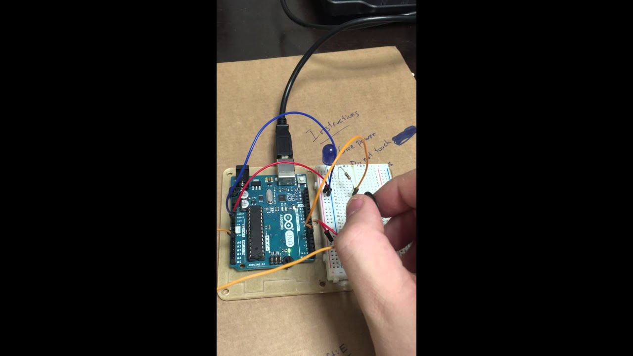 Force-sensitive resistor and LED with Arduino