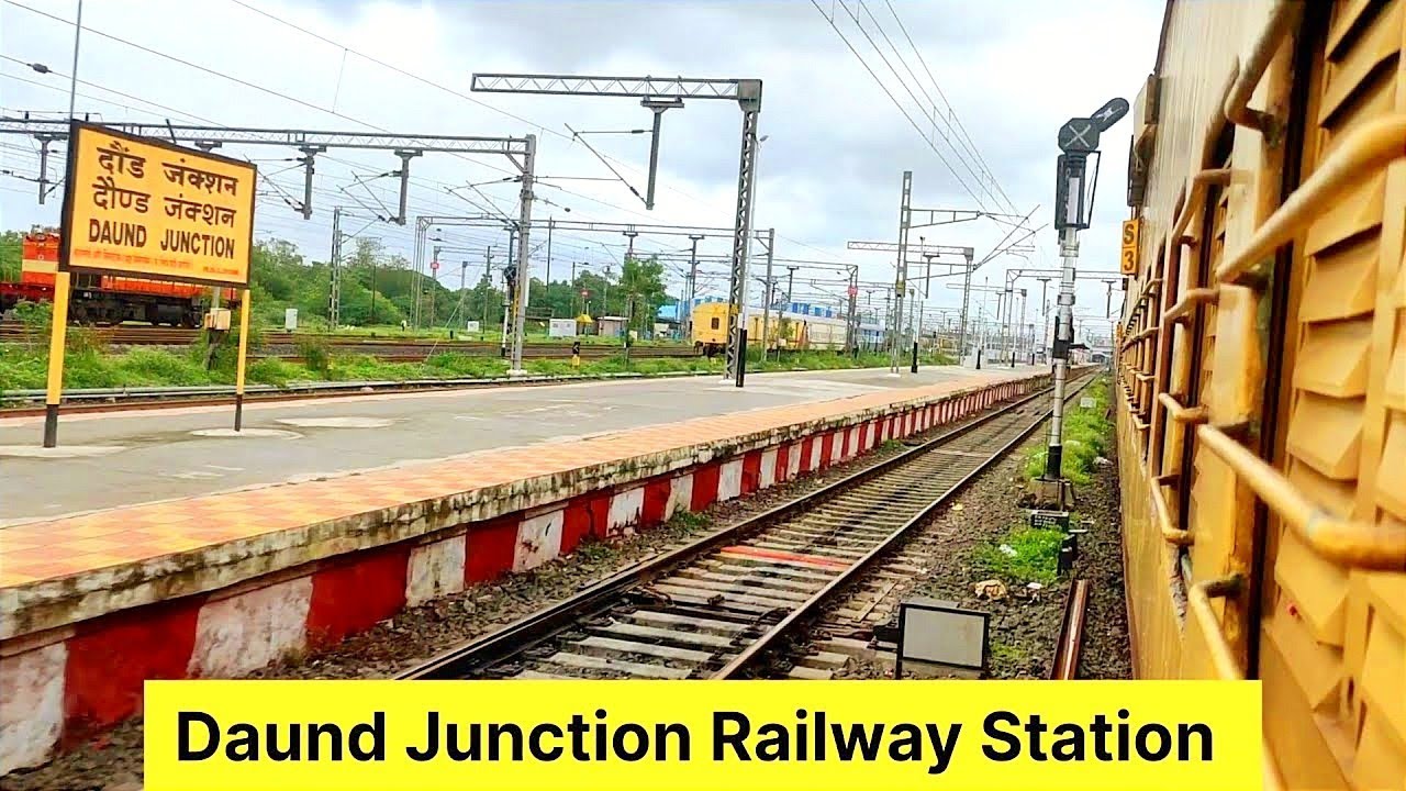 Daund Chord Line to Daund Junction Railway Station and Locomotive Shed view in Super Fast Train