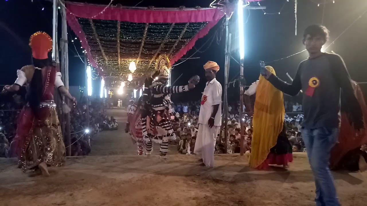 ||श्री बोटेश्वर गरबा मंडल कारलू|| 2017 {4}karloo garba  by jagidar devraj
