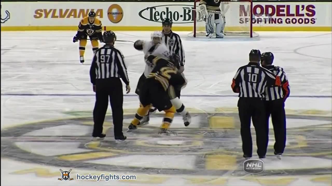 Michael Rupp vs Shawn Thornton Mar 5, 2011
