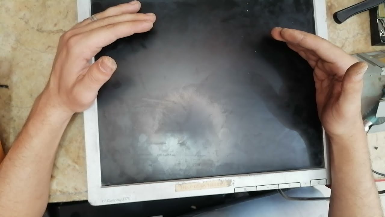 حل مشكله فى شاشه 17 hp بتشتغل ثوانى وتفصل
