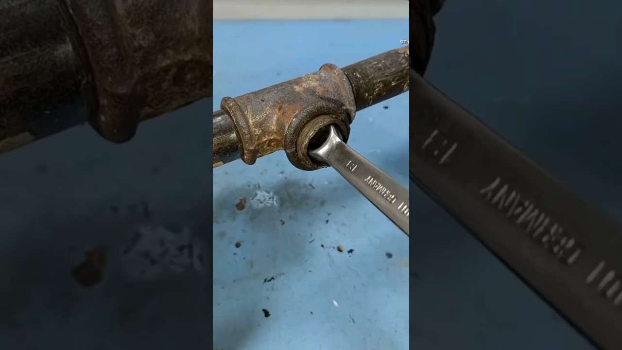 Simple Trick to Extract Stuck Pipes Without Special Tools