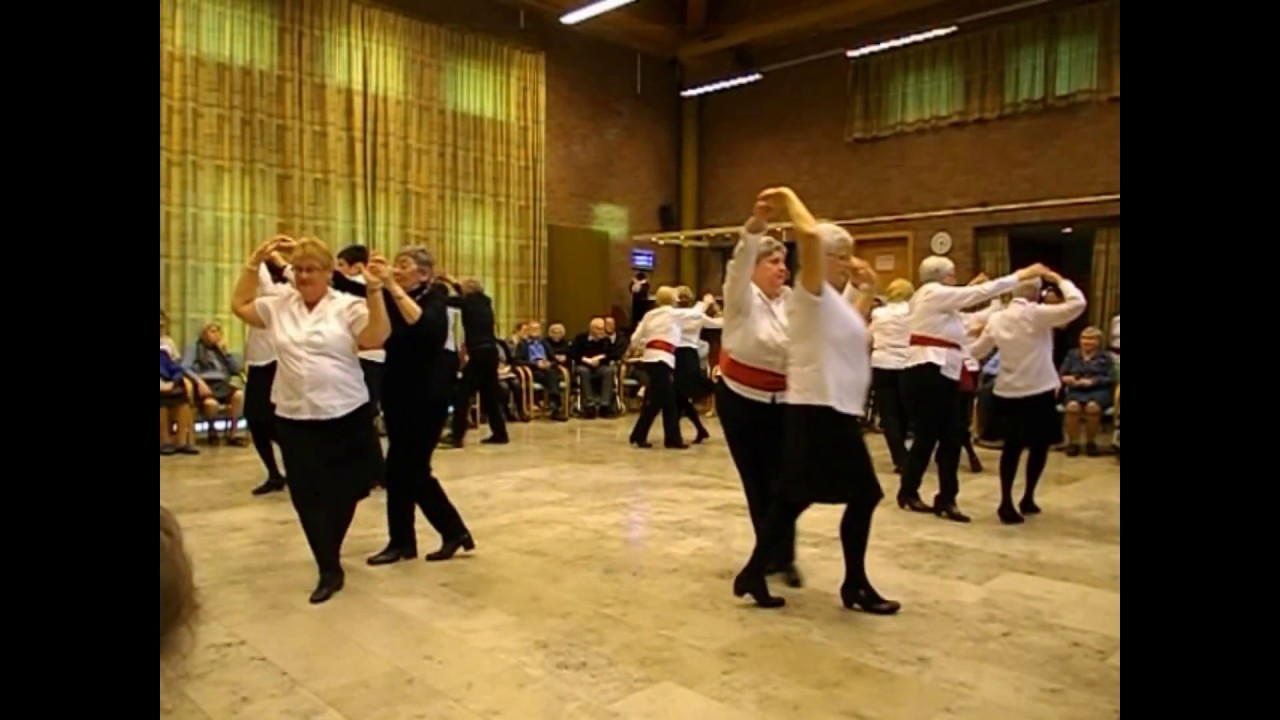 Dance Ladies op 24 november 2016 WZC De Kroon in Sint Gillis Waas(8)