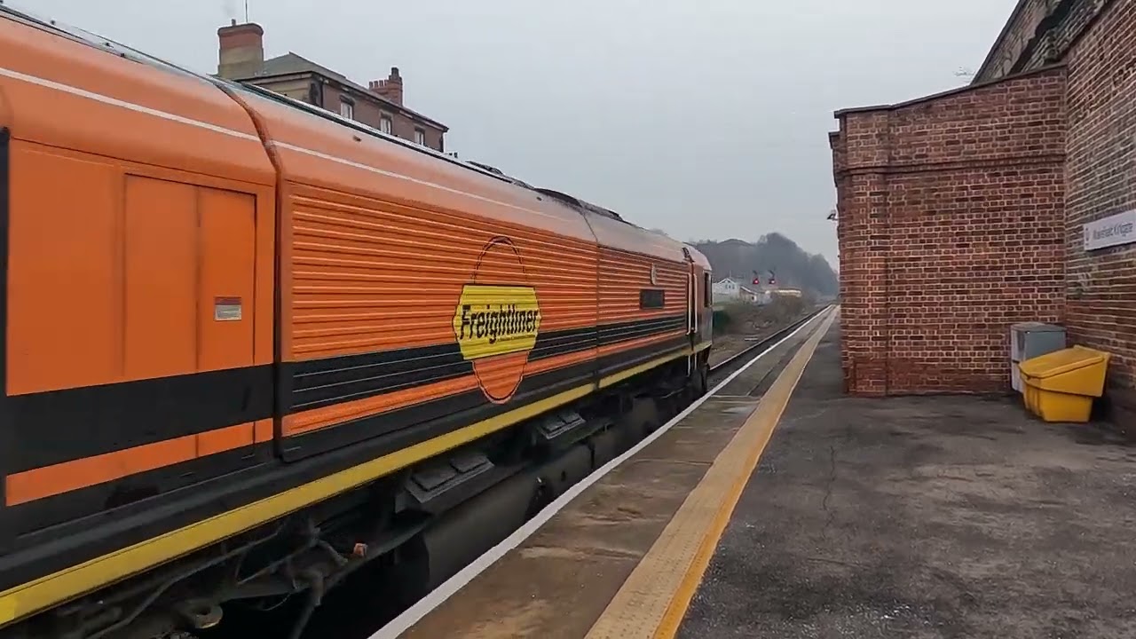 66623 (Leeds Balm Rd to Healey Mills) at Wakefield kirkgate 8/1/26.