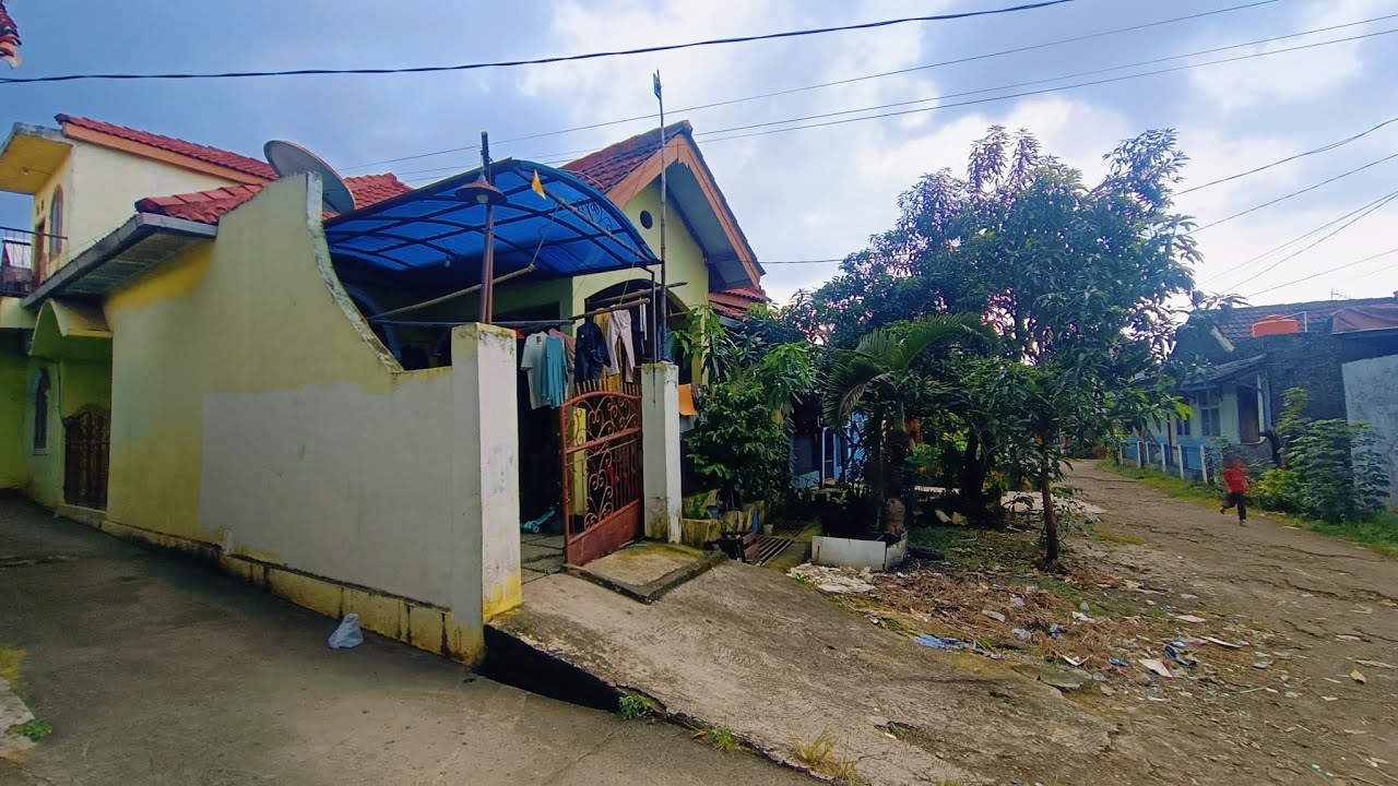 Dijual rumah kampung, kestasiun tambun cuma 15 menit. Harga 400 juta nego. Whatsapp 0813-1945-2830