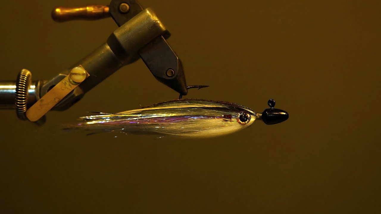 Smelt Baitfish on a Jig Fly tying Tutorial
