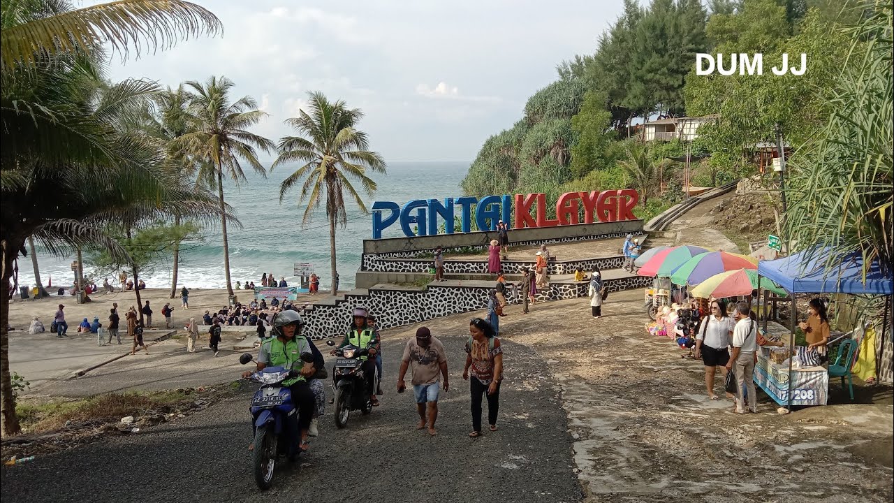 PANTAI KLAYAR PACITAN