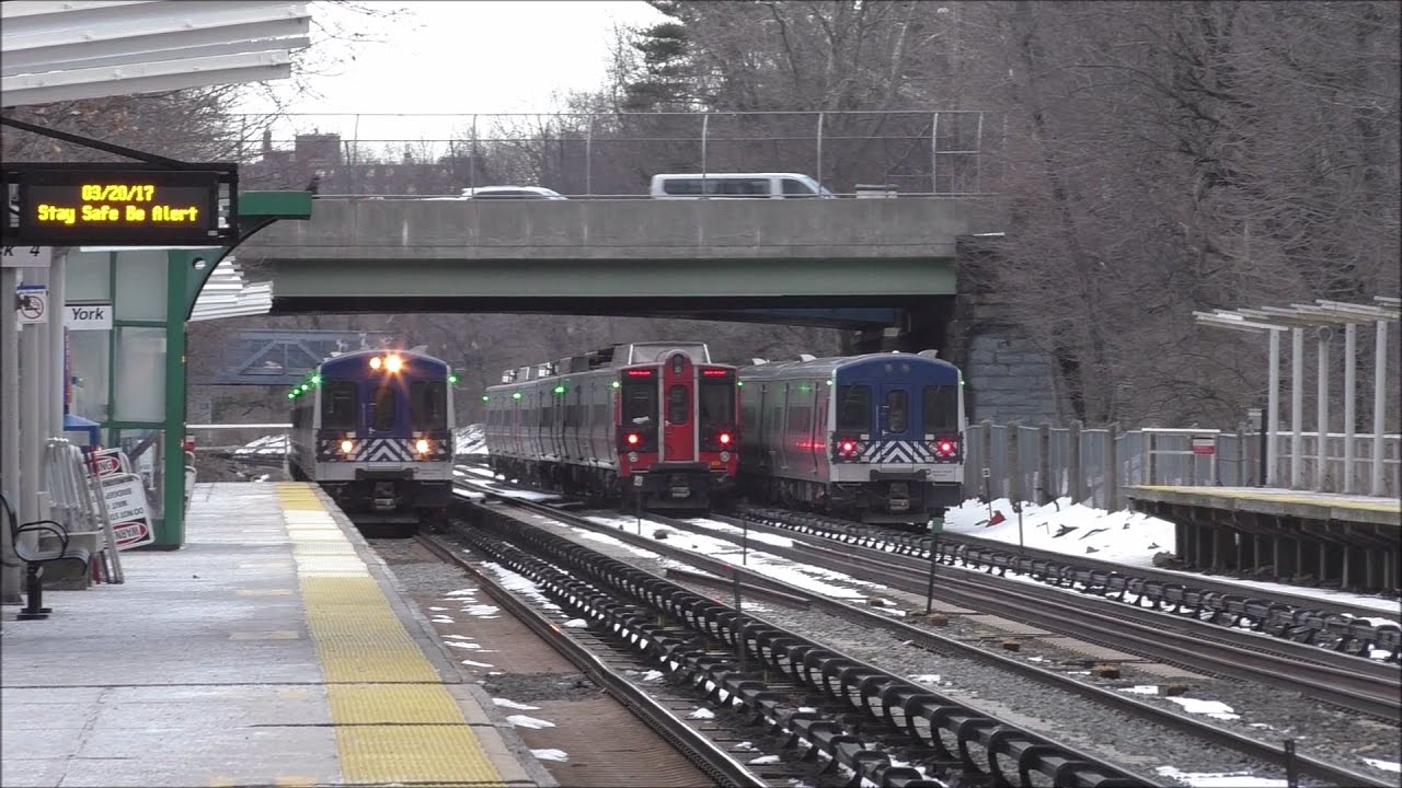 MTA Metro North Railroad Evening Rush Hour Action @ Botanical Gardens (3/20/17)