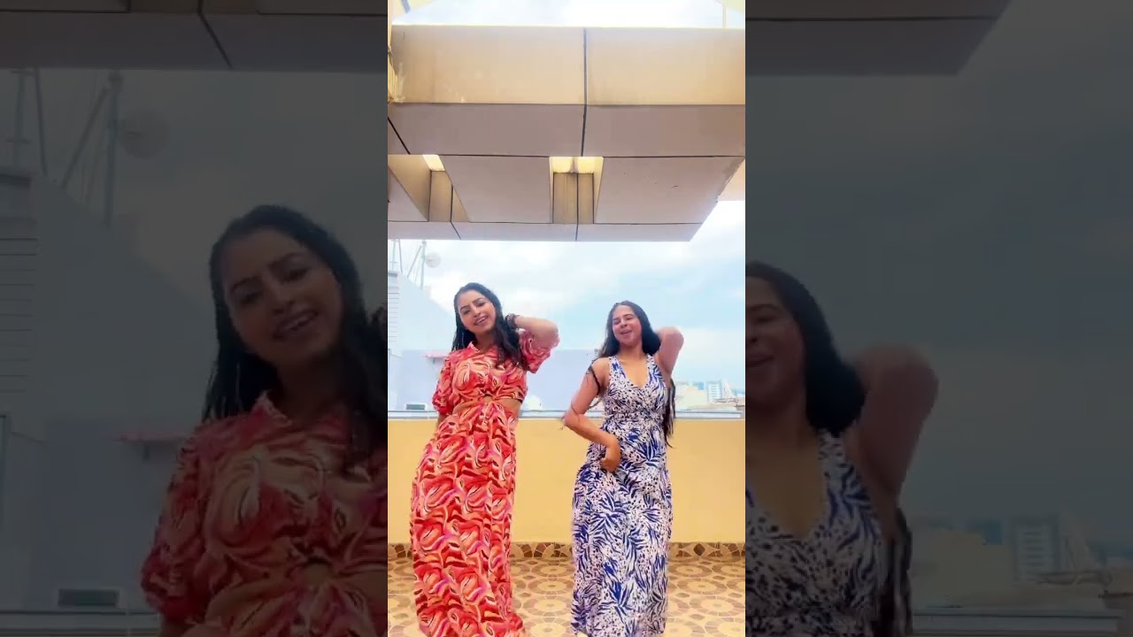 Zoobi doobi ✨🥰 #zoobidoobi #3idiots #amirkhan #kareenakapoor #indiandance  #bollyshake #dance