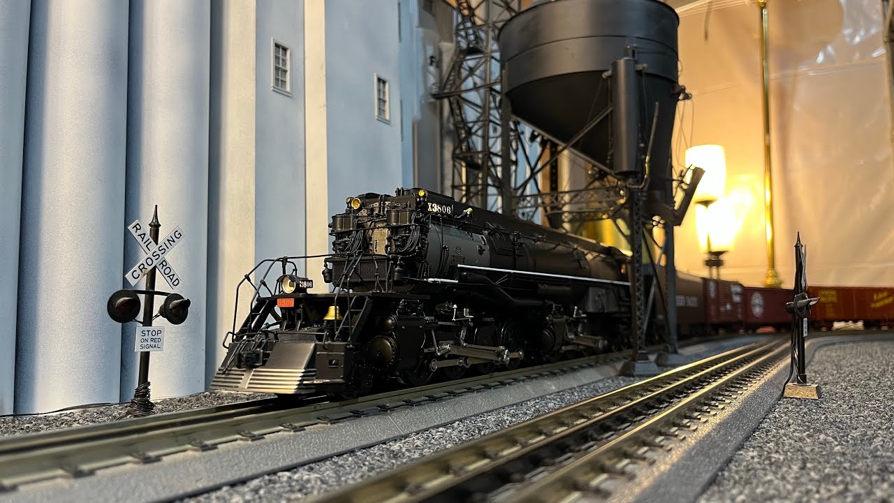 Sunset 3rd Rail Anniversary Series Brass SP AC9 2-8-8-4 Yellowstone Goes Under the Overland Ogle