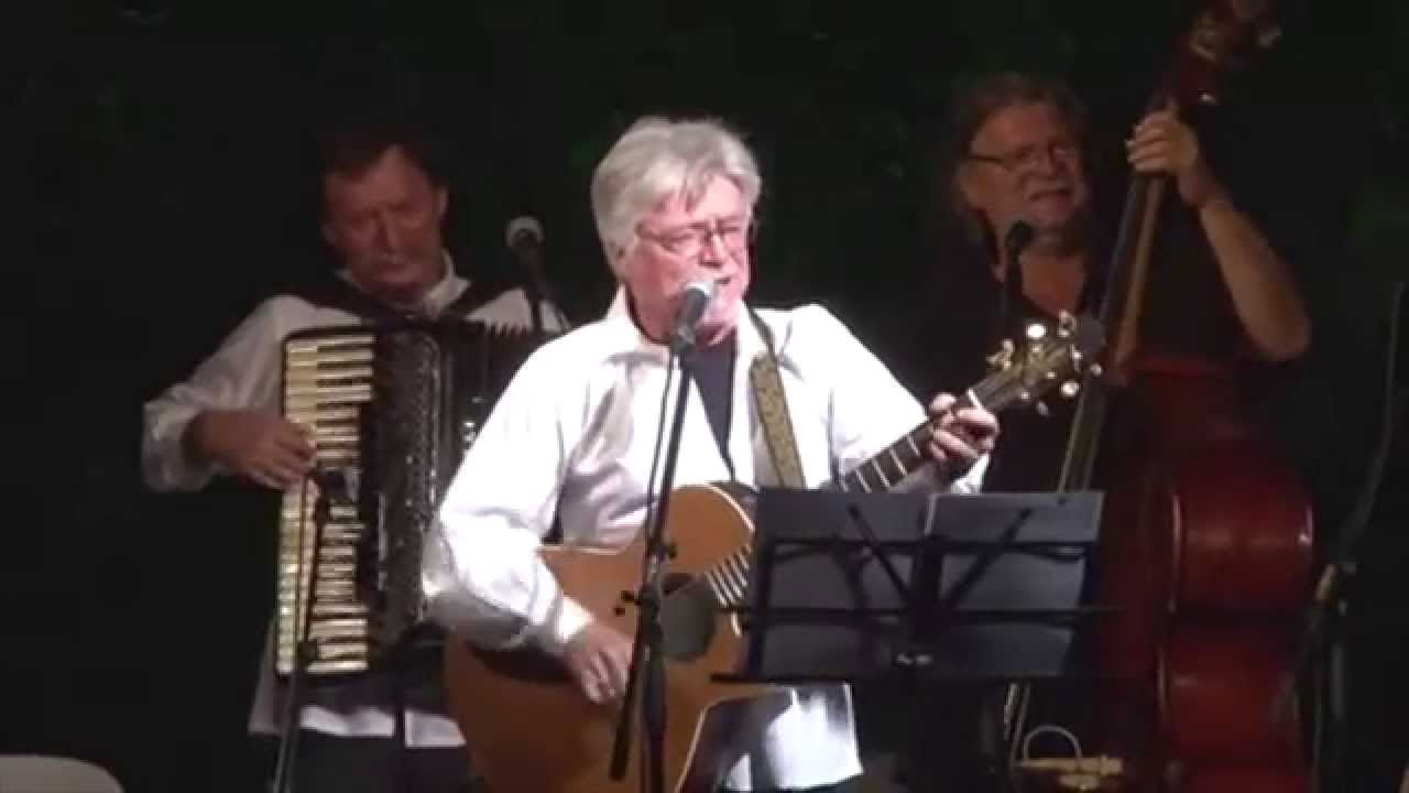 Szentendre - MűvészetMalom - „Hej barátom ...” -  a Vujicsics Szörényivel