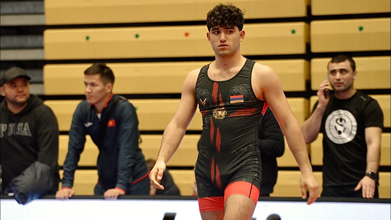 U15 Aram Sargsyan (ARM) vs Alikhan Rysmagambetov (KGZ) 75kg. Greco-roman boys wrestling. B-cam-m