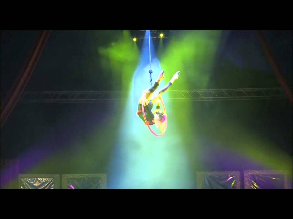 Elisa - Cerchio aereo - Cirko Vertigo