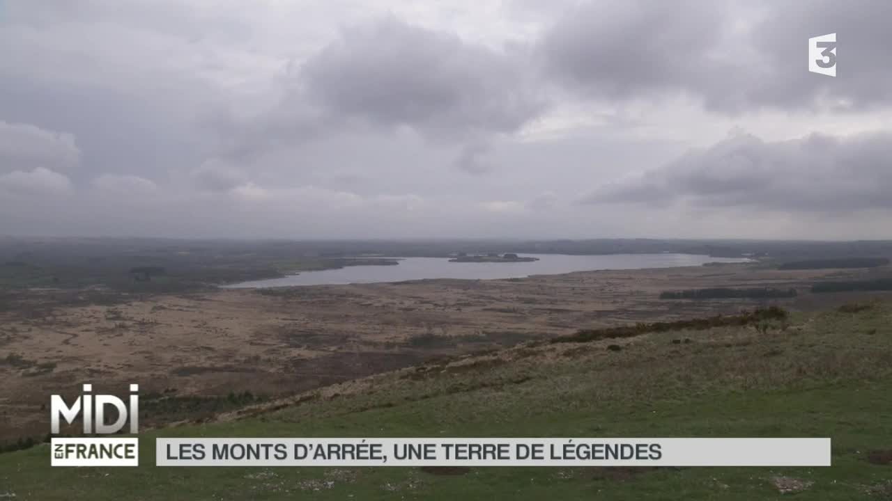 VU D'ICI : Les monts d'Arrée, une terre de légendes