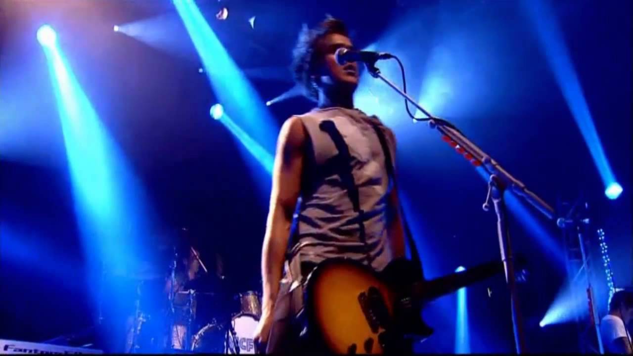 McFly - Five Colours In Her hair [Live iConcerts]