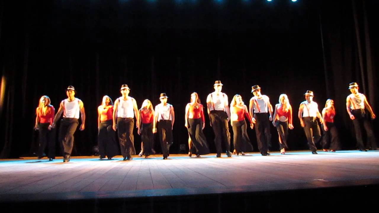 Apresentação Máfia da Dança - Teatro Renascença
