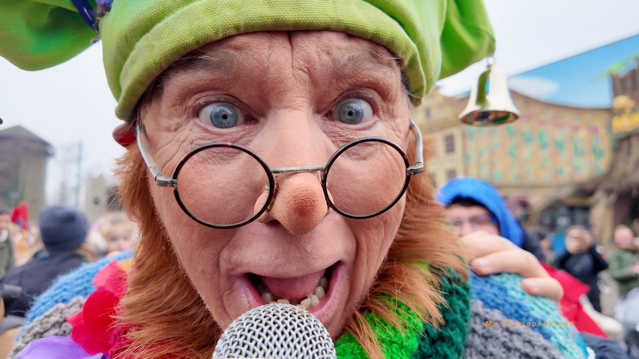 kabouter carnaval in Plopsaland Belgium met Plop en Klus 2026. :)
