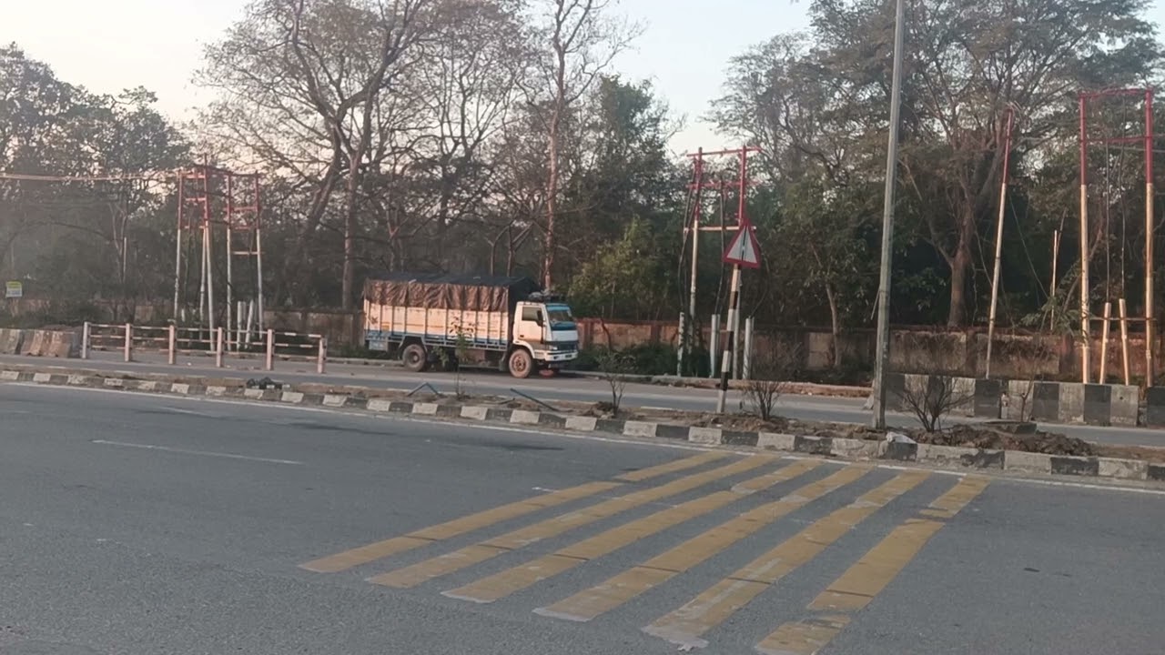 सुबह-सुबह फरवरी की फर-फर वाली ठंड